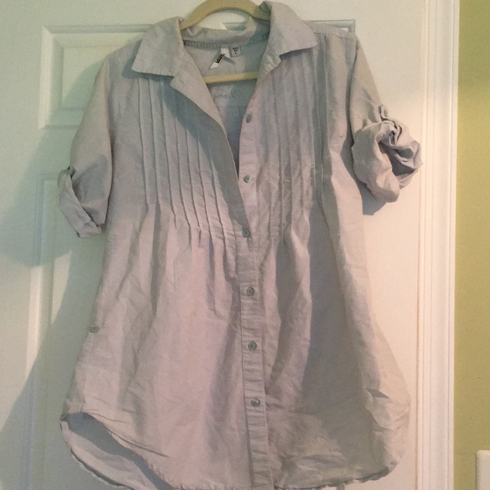 5/$15 💥Vans Light Blue striped tunic